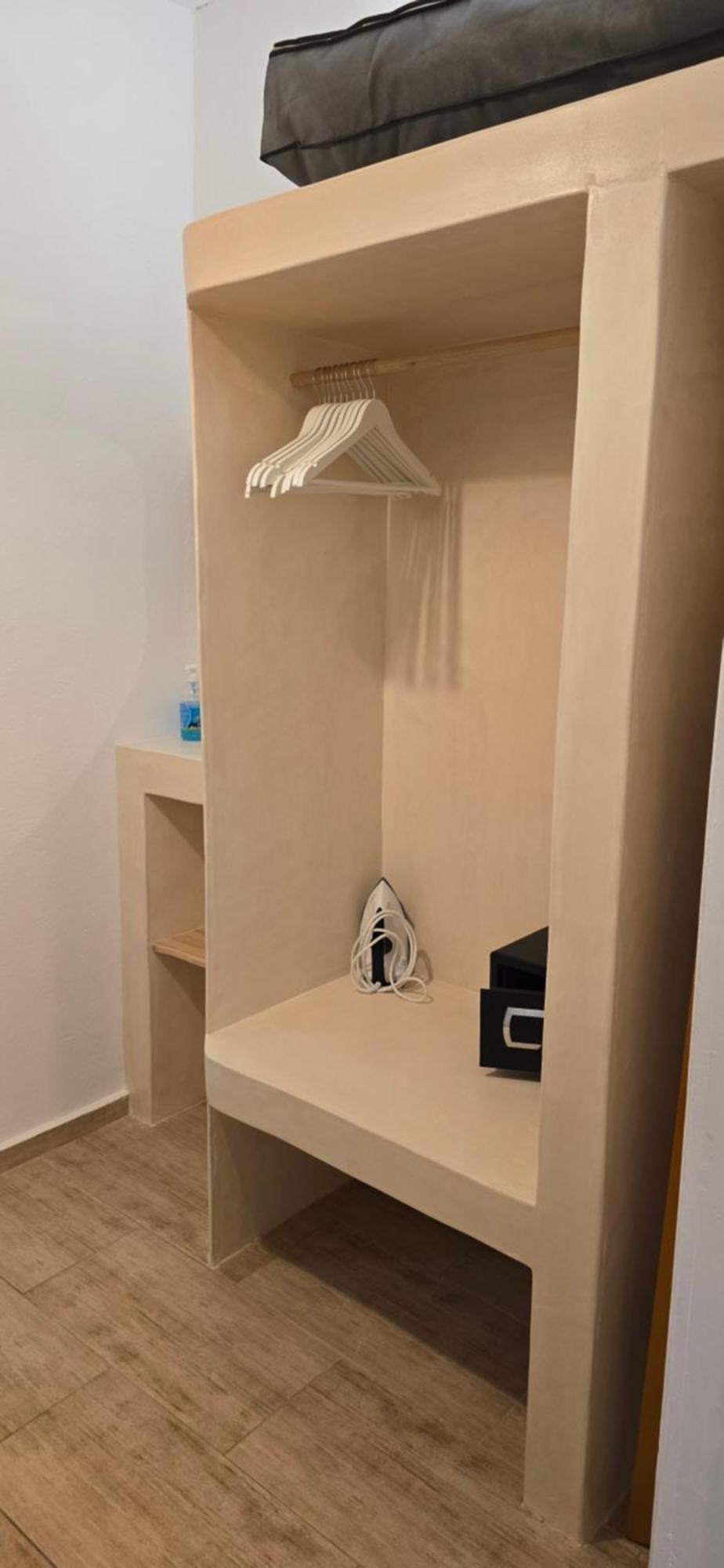 Sunrise Apartments Livadia  Bagian luar foto