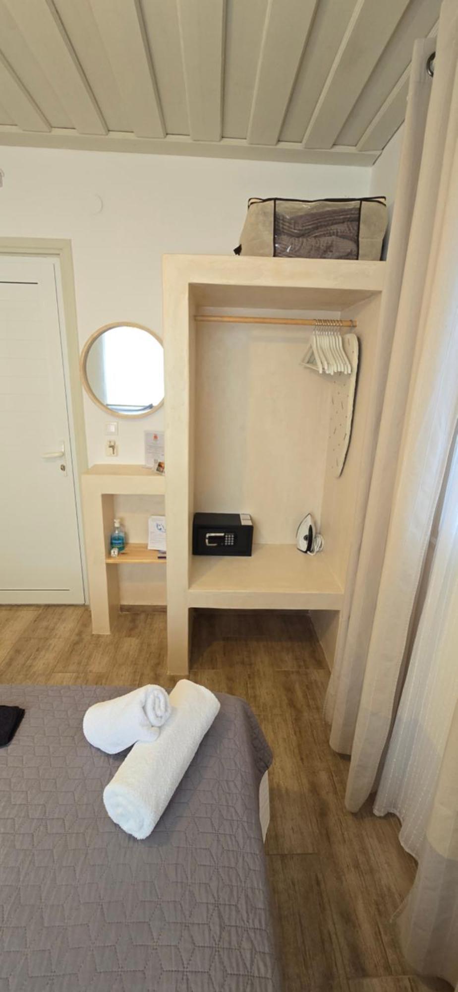 Sunrise Apartments Livadia  Bagian luar foto